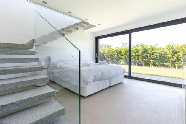 Vaneau Sublime New Contemporary Villa 300 M2-Pool-Garage - Photo4