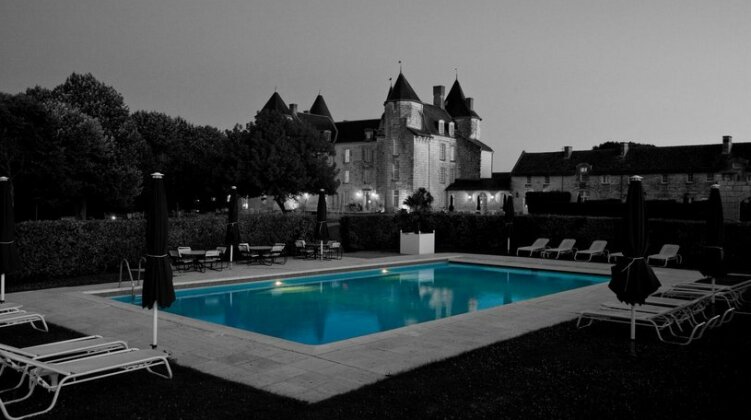 Chateau De Marcay Hotel