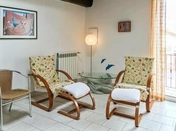 Charming and Spacious Marseillan Harbour Apartment With Shared Garden and Pool - Photo4