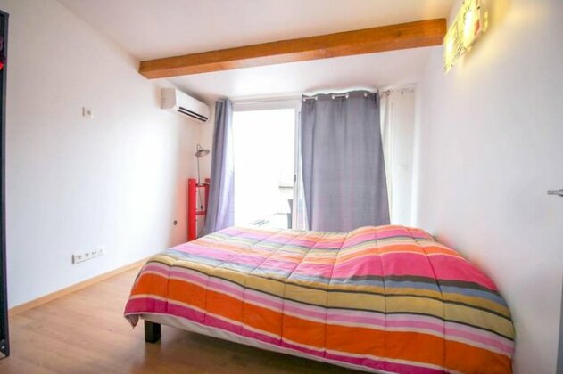 Apartment With 2 Bedrooms in Marseille With Terrace and Wifi - 5 km From the Beach - Photo3