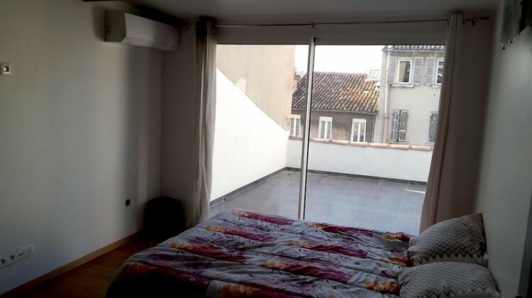 Apartment With 2 Bedrooms in Marseille With Terrace and Wifi - 5 km From the Beach - Photo5