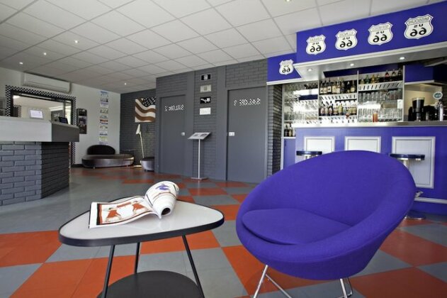 Sure Hotel by Best Western Bordeaux Aeroport - Photo3