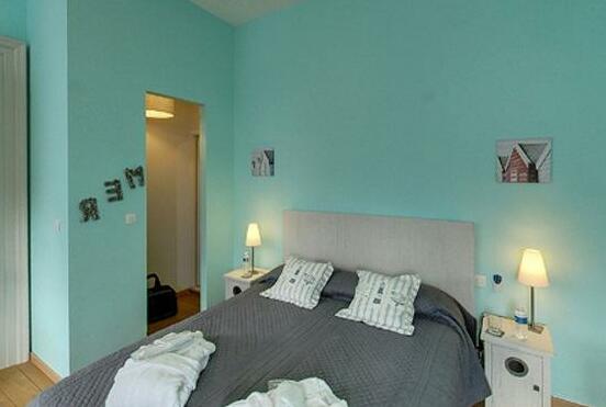Chambres d'hotes - Bed and Breakfast Les Palmiers - Photo4