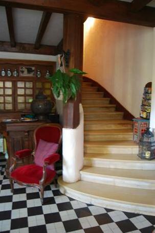 Hotel Restaurant les Platanes - Photo4