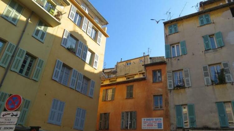 2 Bedrooms Apartment Old Town Saint Francois