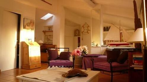 Appartements Vieux Nice Marche aux fleurs - Photo3
