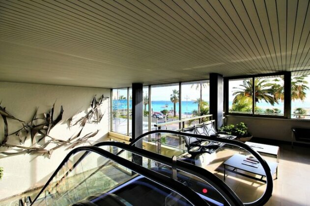 Nice Booking - Royal Luxembourg Piscine - Photo4
