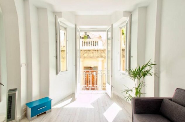 Riviera Apartment - Shakespeare Apartment - Photo2