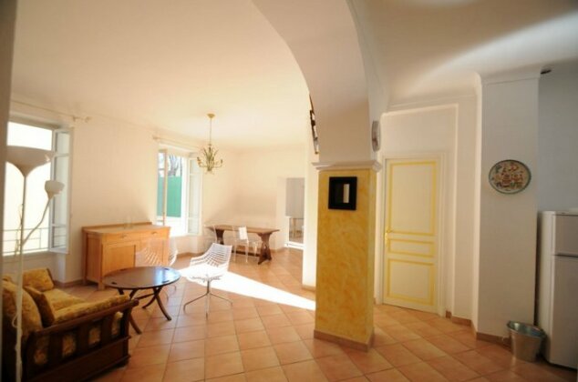Spacieux deux chambres au Port - Photo5