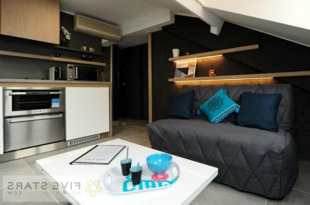 Studio Paradise Five Stars Holiday House - Photo2