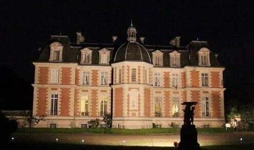 The French Chateau - Photo5