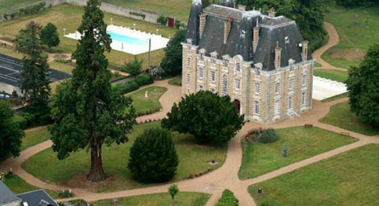 Au Chateau de Montbraye