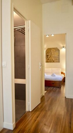1 Bedroom Flat In Central Marais - Photo3