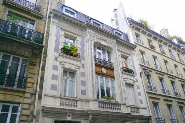 Apartment for 4 Saint-Lazare-Madeleine-Opera Area