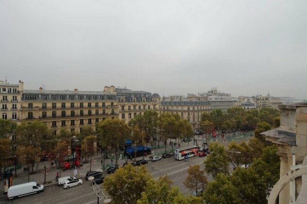 Balcony Champs Elysees Apartments