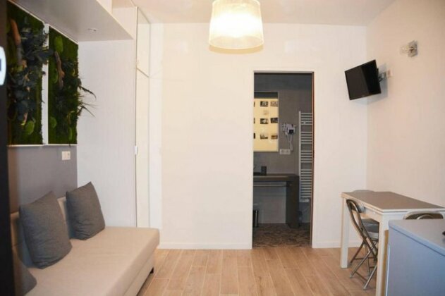 Central apartment immersed in charm - Photo3