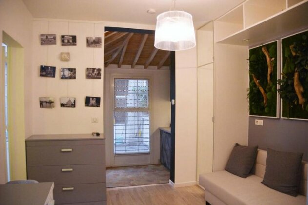 Central apartment immersed in charm - Photo4