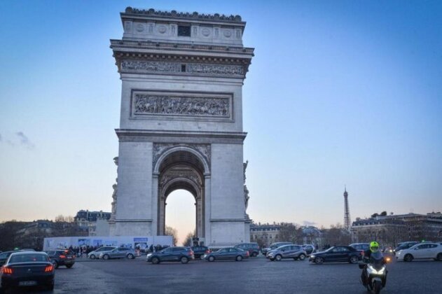 Champs Elysees Arc de Triomphe Apartment Paris - Photo5