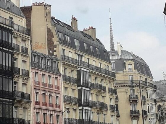 Charming Quiet New Top-Floor Nest Notre Dame Sorbonne AC Lift
