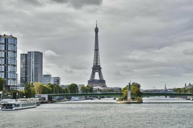 CMG Tour Eiffel / Maison de la Radio