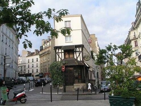 Constance - Paris Montmartre - Photo2