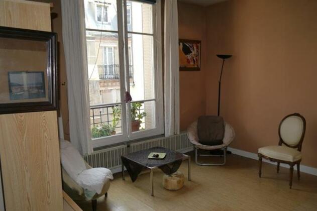 Family Apartment in front of the Eiffel Tower - Photo3