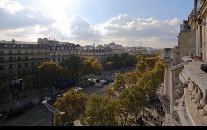 Fantastic view Champs Elysees Apartments