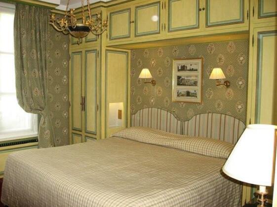 Hotel Duc De St-Simon - Photo3