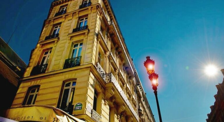 Hotel Lumen Paris Louvre