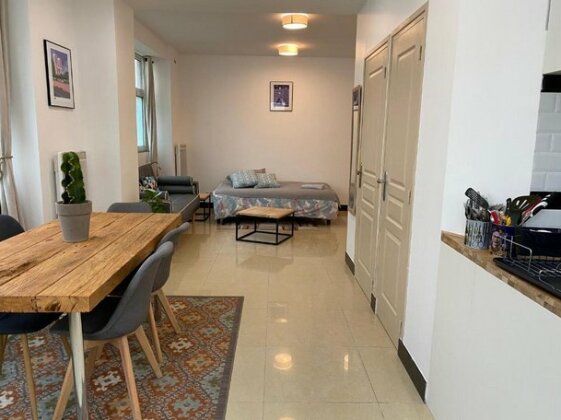 Large and unique souplex 60sqm well located - Photo2