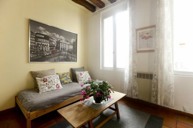 Lovely and Typical 1 bedroom - Photo4