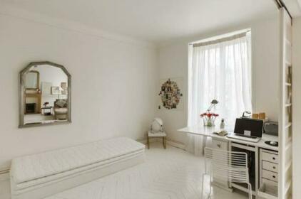 Luxuous 4 rooms apartment in Marais