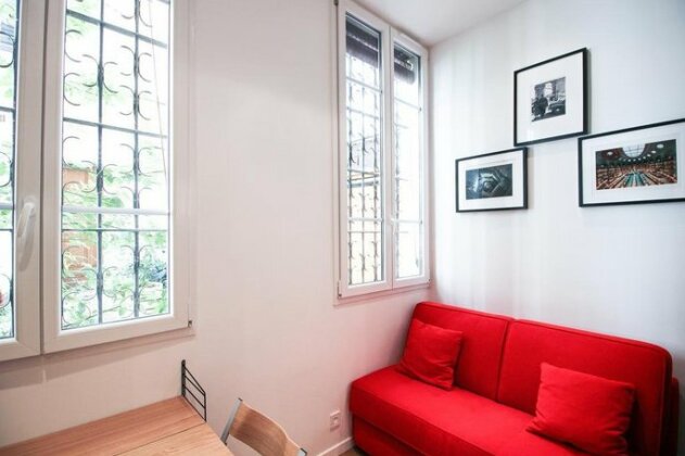 Modern Studio Heart of Paris - Photo3