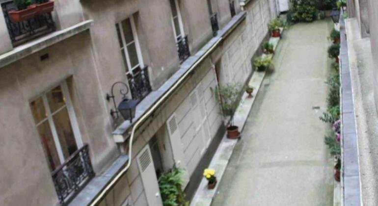 Montmartre Apartments - Degas