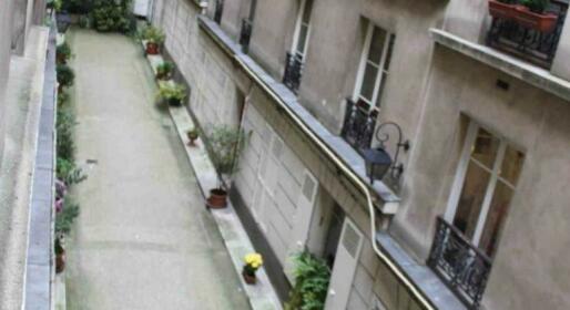 Montmartre Apartments - Degas