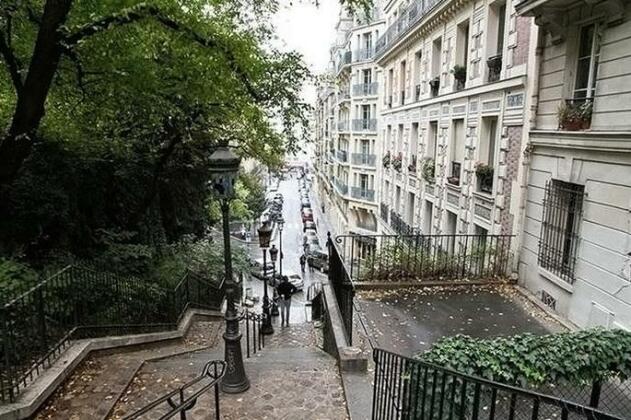 Montmartre At Your Door