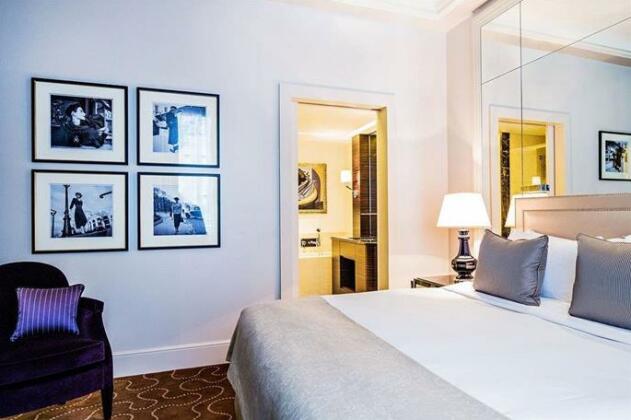 Prince de Galles a Luxury Collection hotel Paris - Photo3