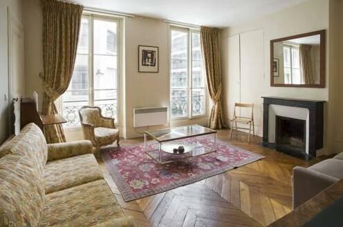 Quai d'Orsay Apartment - Photo2