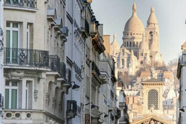 Sweet Montmartre Flat