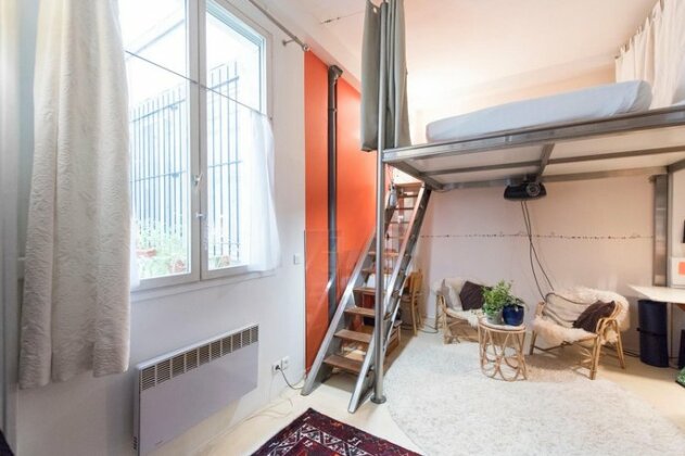Veeve - Characterful Bastille Hideaway - Photo3