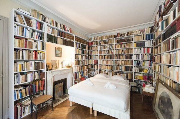 Veeve - Writer's Nest - Photo4