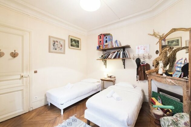 Veeve - Writer's Nest - Photo5