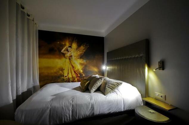 Nyx Hotel - Photo4