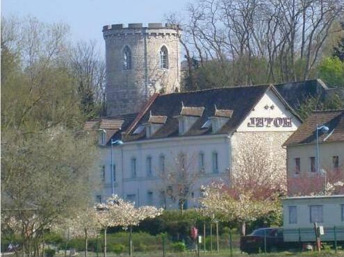 Hotel De La Tour Pont-de-l'Arche - Photo2