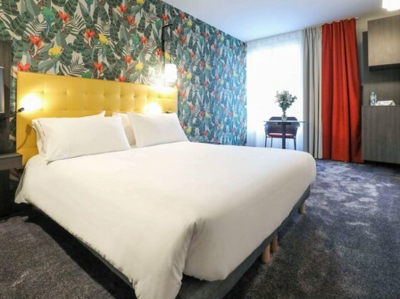 Ibis Styles Puteaux Paris La Defense