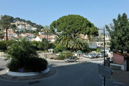 Joli Appartement entre Menton et Monaco