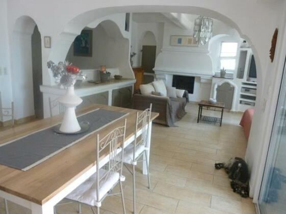 Les Pins d'Alep - Photo2