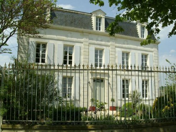 Chambre d'hotes - Domaine De Berthegille