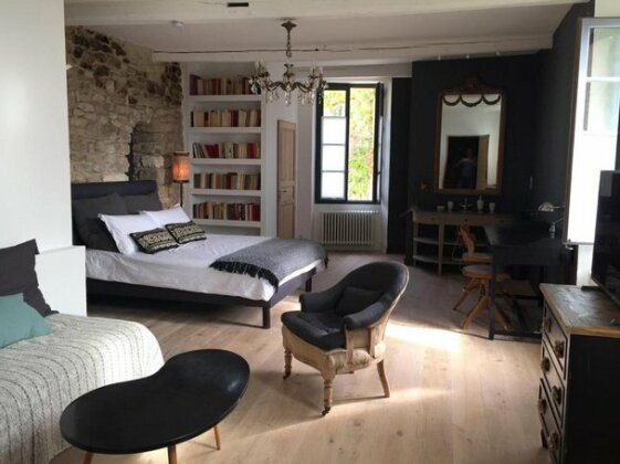 La Maison pres de la Fontaine - Photo2
