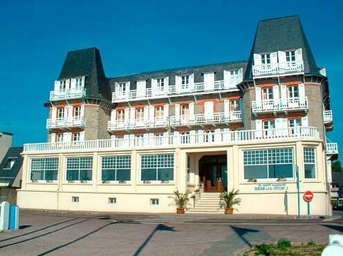 Hotel Des Bains Saint-Cast-le-Guildo - Photo2